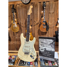Ladda upp bild till gallerivisning, Stratocaster 1963 Olympic White Refin