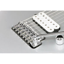 Load image into Gallery viewer, Ibanez - TOD70 Classic Silver Tim Henson Signature 7-strängad - Musik Utan Gränser