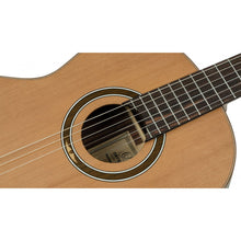 Ladda upp bild till gallerivisning, Ortega - RE159RWSN Slim neck 4/4 med mik - Musik Utan Gränser