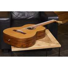 Load image into Gallery viewer, R24RO Klassisk gitarr m/bag 4/4, satin, Thermo Series