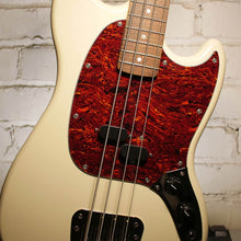 Ladda upp bild till gallerivisning, Mustang Bass Pickup