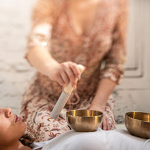 Ladda upp bild till gallerivisning, Meinl Sonic Energy - SB-U-900 Universal Singing Bowl Set 2 pcs set - Musik Utan Gränser