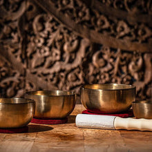 Load image into Gallery viewer, Meinl Sonic Energy - SB-U-1750 Universal Singing Bowl Set 4 pcs set - Musik Utan Gränser