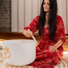 Load image into Gallery viewer, Meinl Sonic Energy - PCSB16OM Planetary Tuned Crystal Bowl 16" OM - Musik Utan Gränser