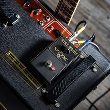 Ladda upp bild till gallerivisning, VTB-1 Treble Booster Pedal