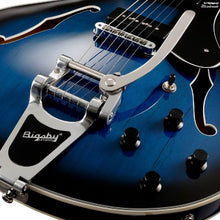 Load image into Gallery viewer, Vox - V90B-BL Bobcat Bigsby Elgitarr Sapphire Blue - Musik Utan Gränser