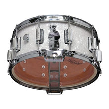 Load image into Gallery viewer, Rogers - DynaSonic 14×6.5 Wood Shell Snare | Beavertail Lug – White Marine Pearl - Musik Utan Gränser