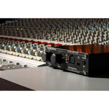 Load image into Gallery viewer, Lake People - G108 True Balanced Headphone Amp - Musik Utan Gränser