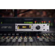 Ladda upp bild till gallerivisning, GainLab - ASW-1 8ch audio switch with headphone amplifier - Musik Utan Gränser