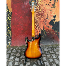 Load image into Gallery viewer, Stratocaster XII 1994 3-Color Sunburst