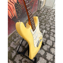 Load image into Gallery viewer, Stratocaster American Vintage Reissue 62 1990