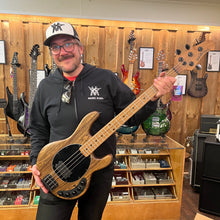 Ladda upp bild till gallerivisning, Ernie Ball Music Man - BFR DarkRay Shadow Korina - Musik Utan Gränser