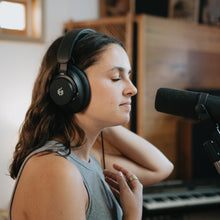 Ladda upp bild till gallerivisning, H200 Over-Ear Headphones