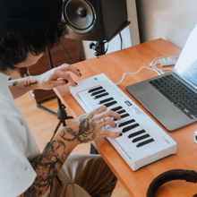 Ladda upp bild till gallerivisning, KeyStep mk2