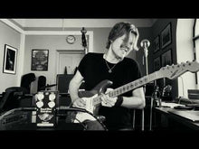 Ladda och spela upp video i Gallerivisaren, Royal Blue Overdrive Custom