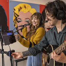 Ladda upp bild till gallerivisning, Zoom - AMS-24 Audio Interface for Music and Streaming - Musik Utan Gränser