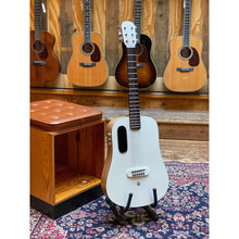 Ladda upp bild till gallerivisning, Lava Music - Blue Lava Original Freeboost - Musik Utan Gränser