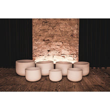Load image into Gallery viewer, Meinl Sonic Energy - Crystal Singing Bowl Chakra Set 7 delar - Musik Utan Gränser