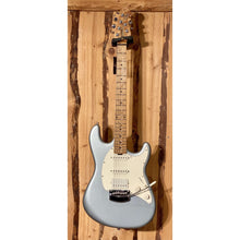 Ladda upp bild till gallerivisning, Ernie Ball Music Man - Cutlass HSS Firemist Silver - Musik Utan Gränser