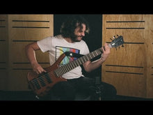 Ladda och spela upp video i Gallerivisaren, Darkglass Alpha Omicron