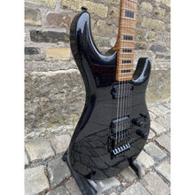 Ladda upp bild till gallerivisning, Ernie Ball Music Man - LUKE III BFR Floyd Rose Classic Black Sparkle - Musik Utan Gränser