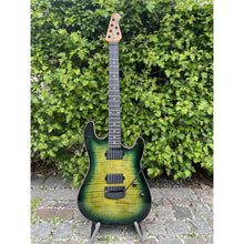Load image into Gallery viewer, Ernie Ball Music Man - Sabre Gator Burst - Musik Utan Gränser