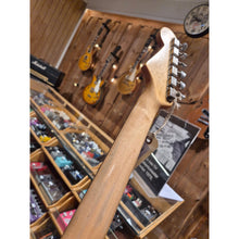 Ladda upp bild till gallerivisning, Stratocaster 1963 Olympic White Refin
