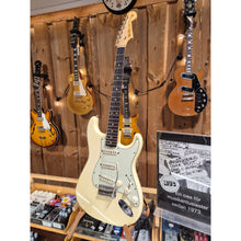 Ladda upp bild till gallerivisning, Stratocaster 1963 Olympic White Refin
