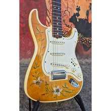 Ladda upp bild till gallerivisning, Stratocaster -67 "Kurbits"
