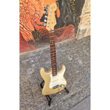 Ladda upp bild till gallerivisning, Stratocaster American Standard Shorline Mist 2007
