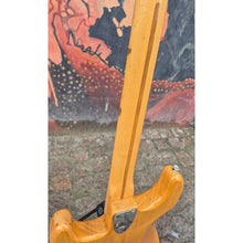 Ladda upp bild till gallerivisning, Stratocaster 1976
