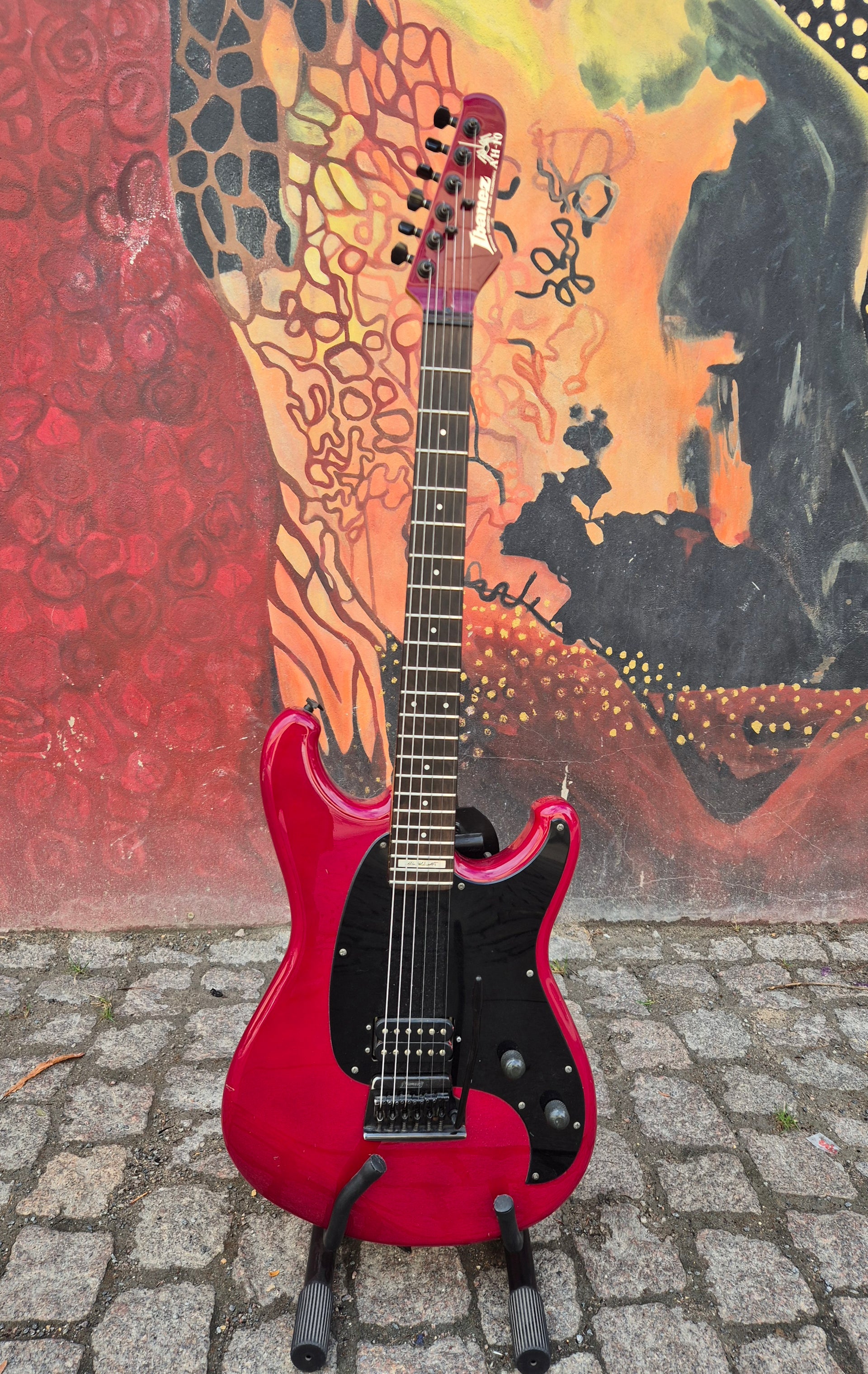 AH10 Allan Holdsworth