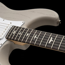 Load image into Gallery viewer, PRS - Silver Sky Dead Spec Limited Edition - Musik Utan Gränser 
