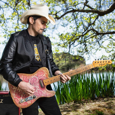 La Brea Brad Paisley Tele Set