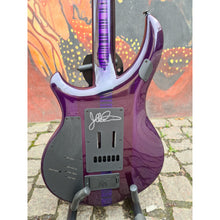 Ladda upp bild till gallerivisning, Ernie Ball Music Man - Majesty Maple Top Crystal Amethyst Limited Edition - Musik Utan Gränser 
