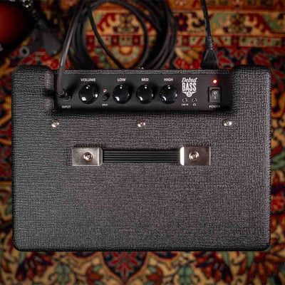 Debut Bass 25 25W basförstärkare