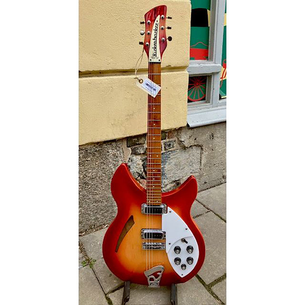 Rickenbacker - 330 Fireglo 1980 - Musik Utan Gränser 