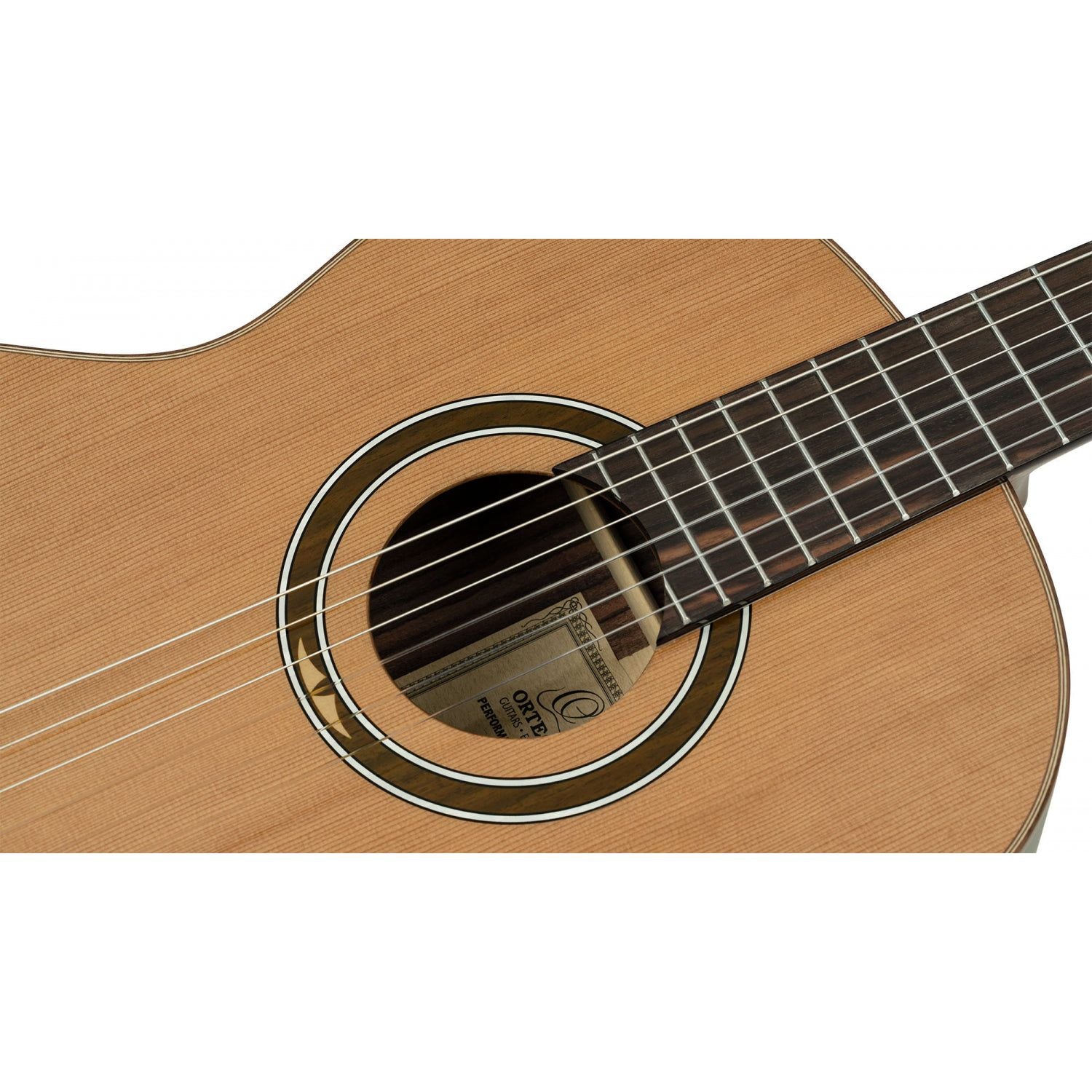 Ortega - RE159RWSN Slim neck 4/4 med mik - Musik Utan Gränser 