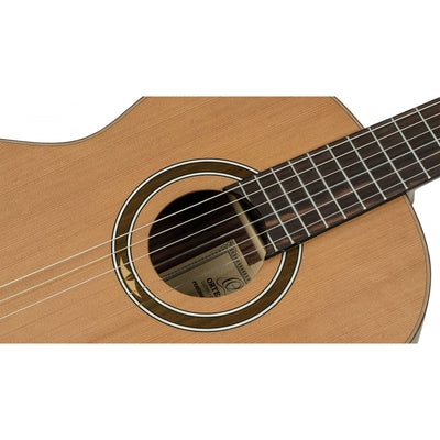 Ortega - RE159RWSN Slim neck 4/4 med mik - Musik Utan Gränser 