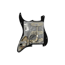 Load image into Gallery viewer, Fender - Pre-Wired Strat Pickguard Custom Shop '69 SSS Svart - Musik Utan Gränser 
