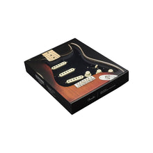 Ladda upp bild till gallerivisning, Fender - Pre-Wired Strat Pickguard Custom Shop '69 SSS Parchment - Musik Utan Gränser 

