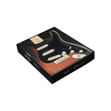 Ladda upp bild till gallerivisning, Fender - Pre-Wired Strat Pickguard Custom Shop Texas Special SSS Parchment - Musik Utan Gränser 
