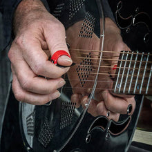 Ladda upp bild till gallerivisning, Black Mountain - Spring Action Thumb Pick Medium Extra Tight Spring - Musik Utan Gränser 
