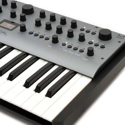 Modal Electronics - Carbon8 - Musik Utan Gränser 