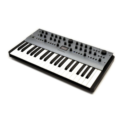 Modal Electronics - Carbon8 - Musik Utan Gränser 