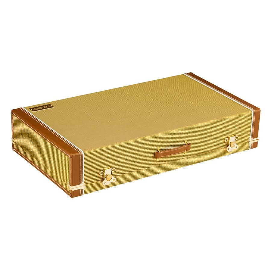 Pedalboard case with tweed covering