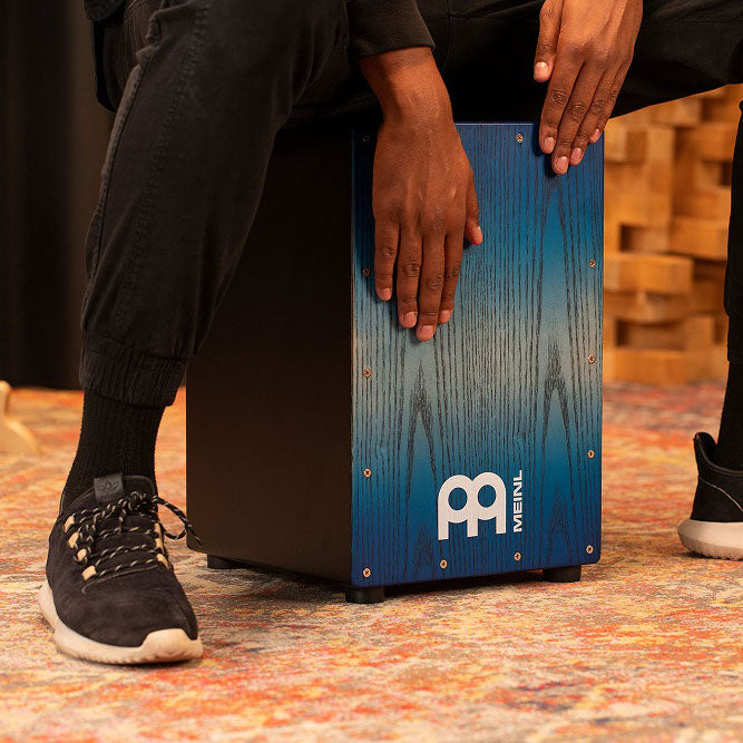 Meinl - MCAJ100BK-PBF Headliner Snare Cajon - Musik Utan Gränser 