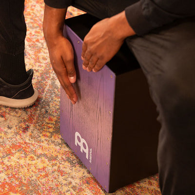 Meinl - MCAJ100BK-LPF Headliner Snare Cajon - Musik Utan Gränser 