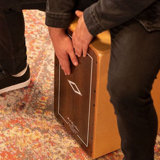 Meinl - AEMILBE Cajon Artisan Edition Minera Brown Eucalyptus - Musik Utan Gränser 