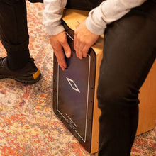 Ladda upp bild till gallerivisning, Meinl - AETLBF Cajon Artisan Edition Tango Line Blue Fade - Musik Utan Gränser 
